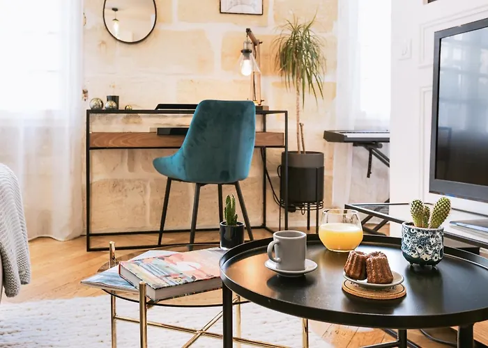 Apartament Life&travel - T2 Avec Parking - Centre Historique